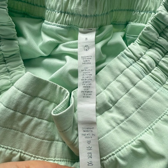 Lululemon Hotty Hot Short High-Rise Long 4" Shorts in Mint Moment Green Athletic - Picture 4 of 5